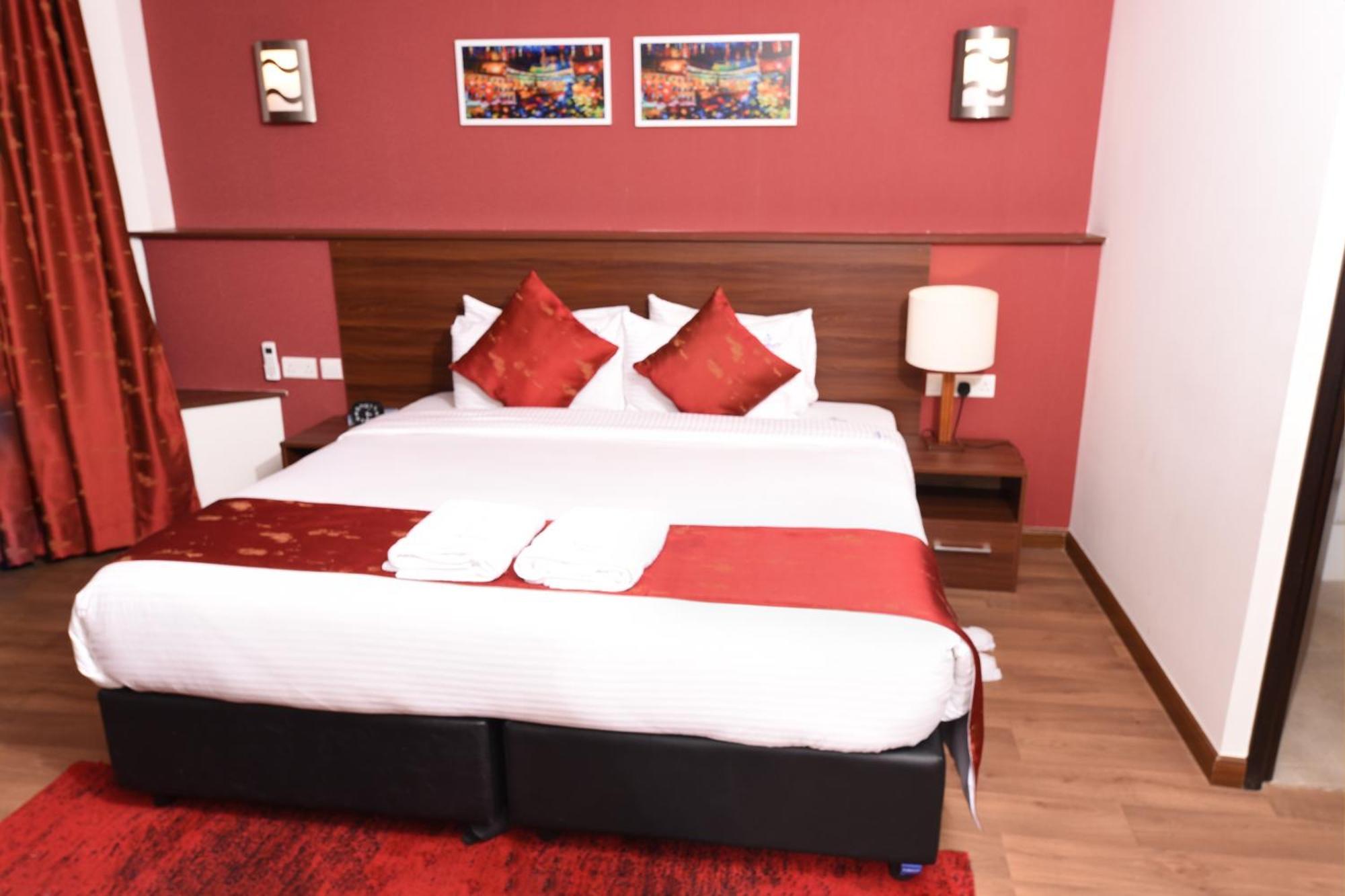 The Crossroads Hotel, Westlands 奈洛比 外观 照片